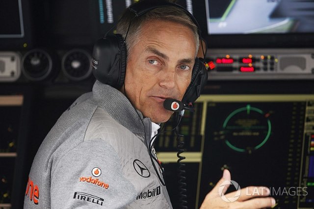 Сотрудники McLaren просят помощи у Мартина Уитмарша. Что происходит?
